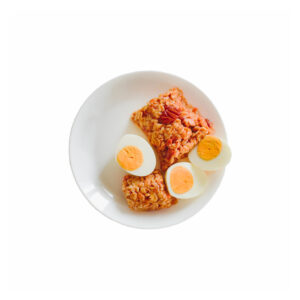 porridge salato al pomodoro con uova sode